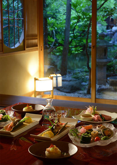 イメージ：豊年虫でのお食事風景